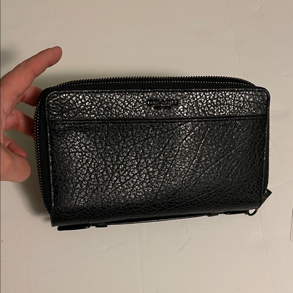 Coach Textured Black Leather Travel Organizer Men's Bag - Picture 3 of 10